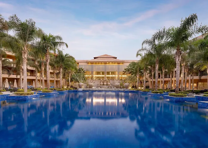 Dusit Thani Lakeview Cairo