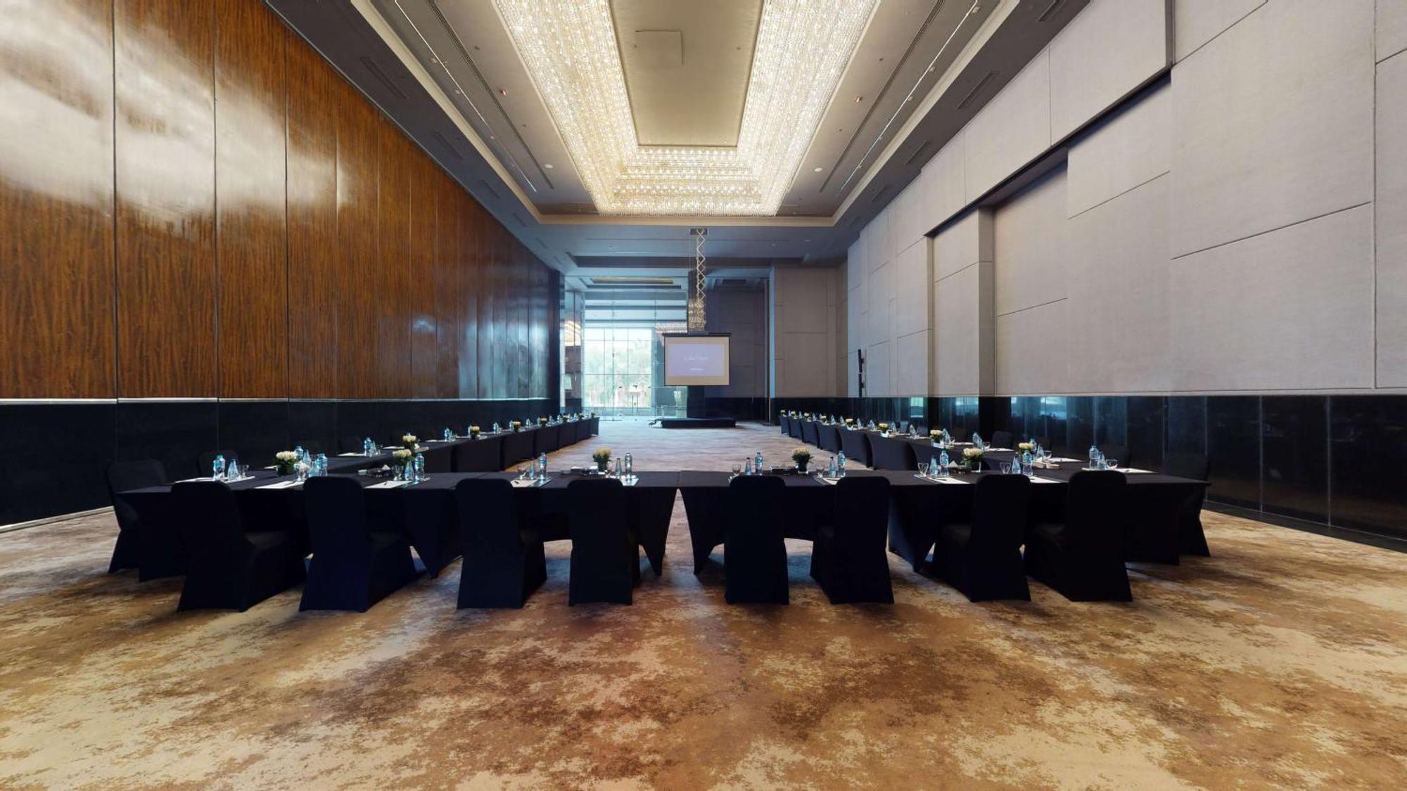 Otel Dusit Thani Lakeview