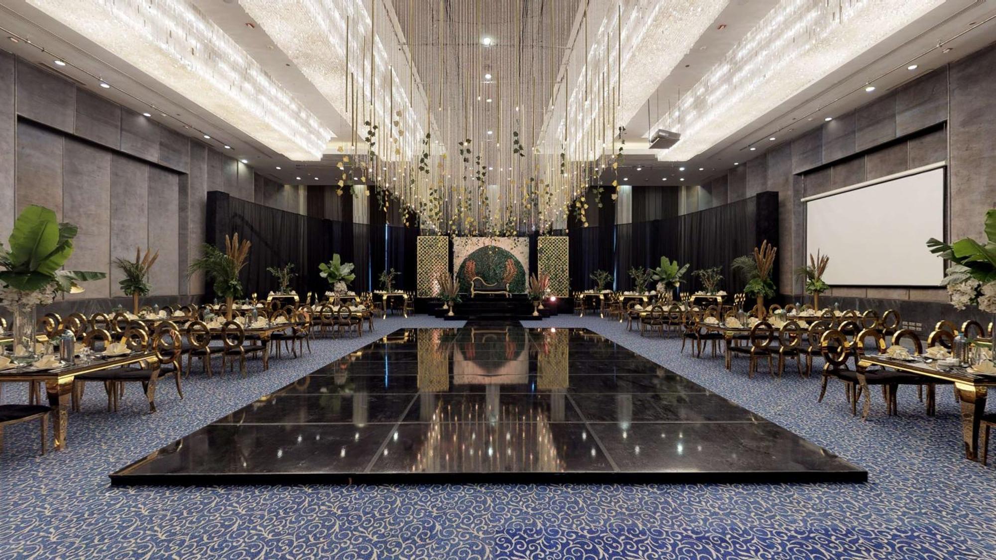 Szálloda Dusit Thani Lakeview 5*